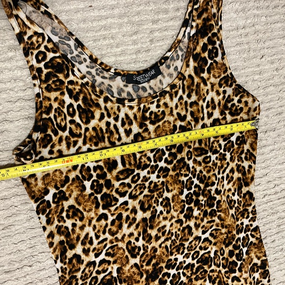 Stretchy Leopard mini Dress - Picture 4 of 4